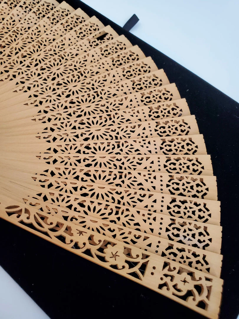 Violet's Coffre Vintage Wooden Panel Floral Fan - 1 Of 1 5 Violet's Coffre Vintage Wooden Panel Floral Fan - 1 Of 1