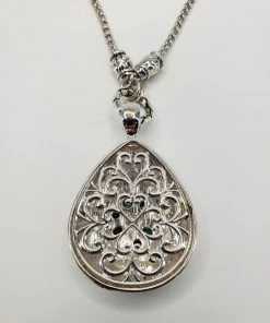 Violet's Coffre Vintage Jeweled Turtle Shell Pattern Silver Tone Pendant Nekclace - 1 Of 1