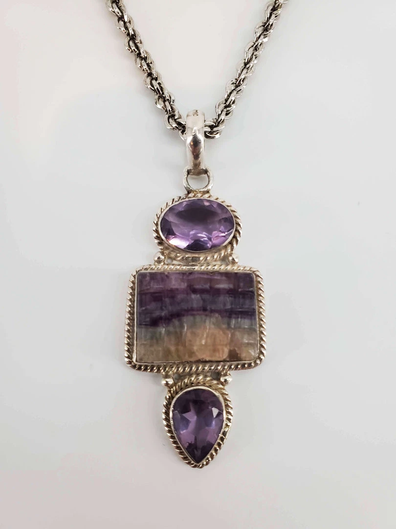 Violet's Coffre Vintage Sterling Amethyst Pendant Necklace - 1 Of 1 4 Violet's Coffre Vintage Sterling Amethyst Pendant Necklace - 1 Of 1
