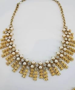 Violet's Coffre Vintage Sarah Coventry Matching Golden Leaf Pearl And Stud Necklace And Bracelet - 1 Of 1