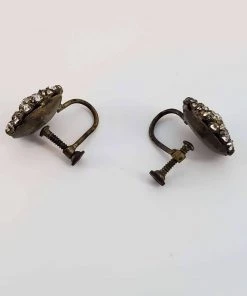 Violet's Coffre Glamorous Vintage Flower Pattern Clip-on Earrings - 1 Of 1