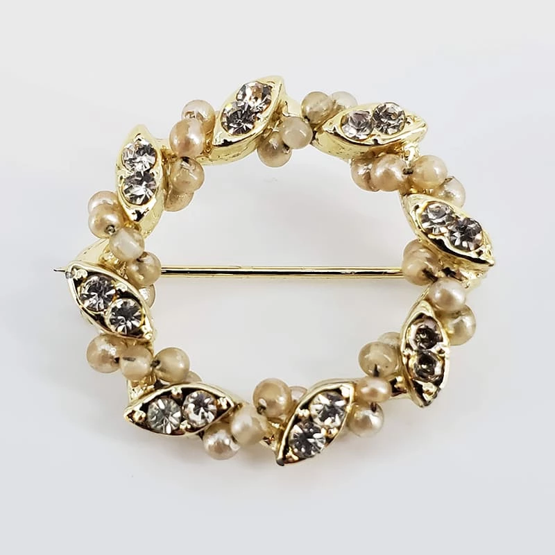 Violet's Coffre Vintage Bead Wrapped Studded Wreath Brooch - 1 Of 1 3 Violet's Coffre Vintage Bead Wrapped Studded Wreath Brooch - 1 Of 1