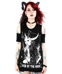 RESTYLE Goth Live By The Moon Cold Shoulder T-Shirt