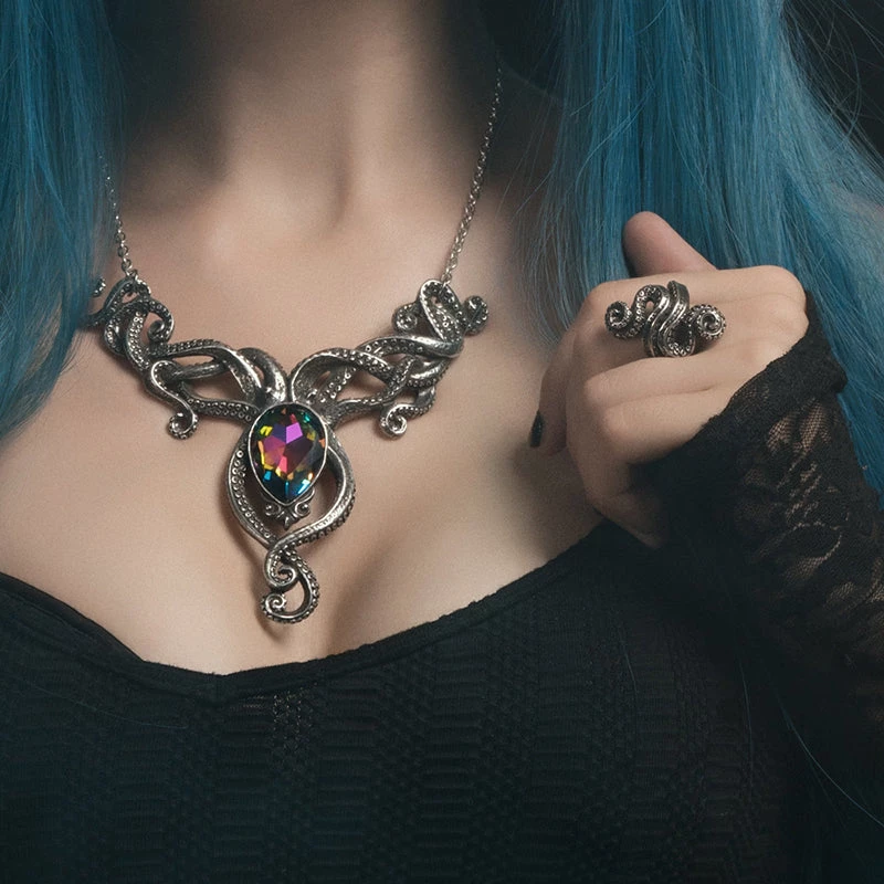 ALCHEMY Kraken's Embrace Necklace Accessories 4 ALCHEMY Kraken's Embrace Necklace Accessories